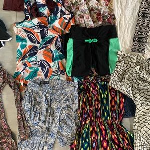 Bundle of women’s clothes small XS